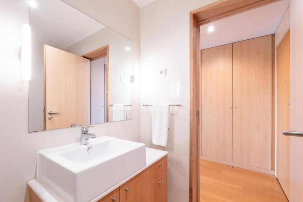 Viva Stadium Residence Studios OOporto Esterno foto
